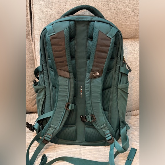 THE NORTH FACE RECON BACKPACK 30L - Picture 2 of 10
